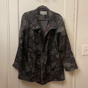Tart Collections Camo Light Rain Jacket - Size M